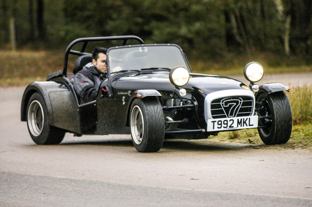 Caterham Seven - tracking side