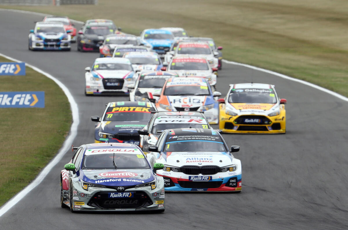 Btcc 2019 Ingram Turkington And Butcher Split Snetterton Wins Autocar