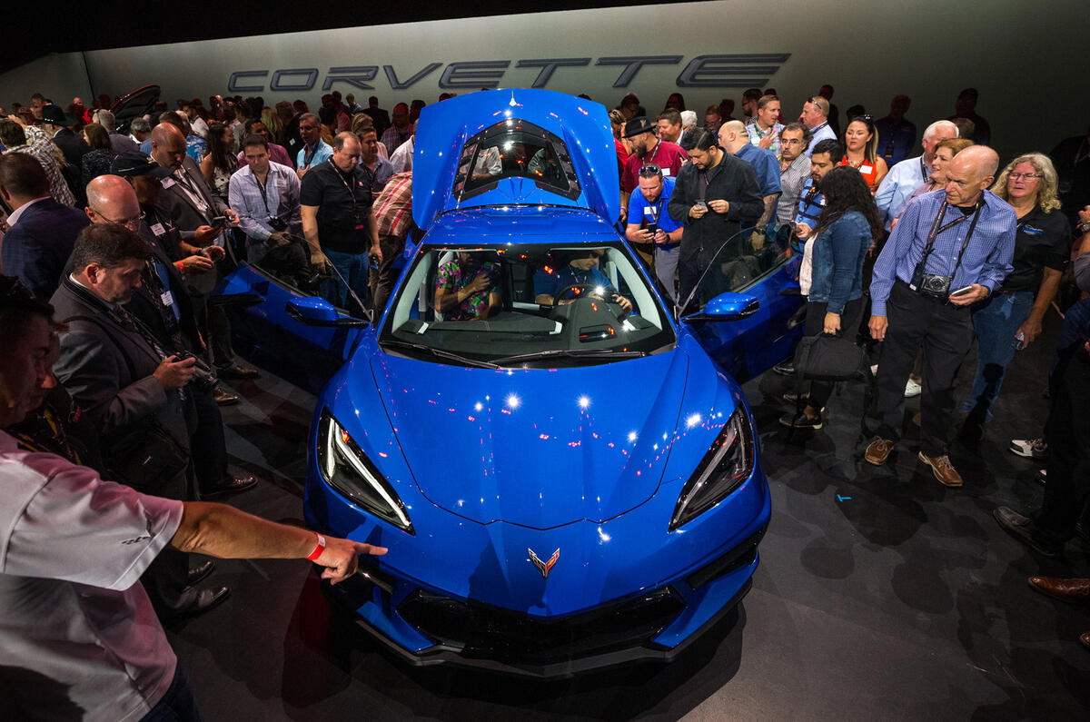 1chevroletcorvettelaunch1.jpg