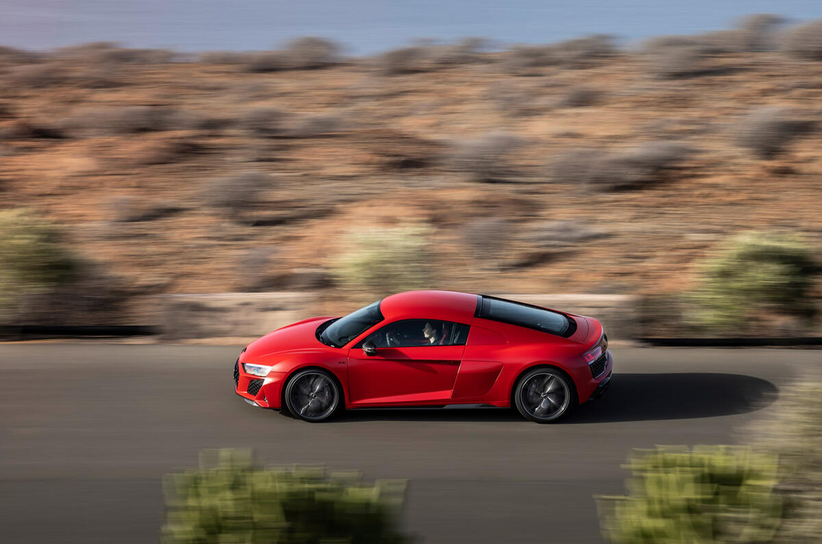 2 Audi R8 RWD Performance 2021, premier essai routier, volet latéral