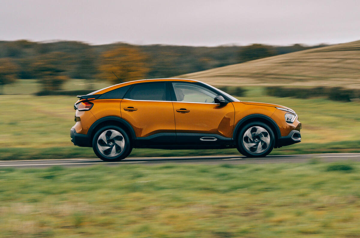 Citroën C4 Puretech 2021 UE (LHD) : premier bilan de conduite - côté héros