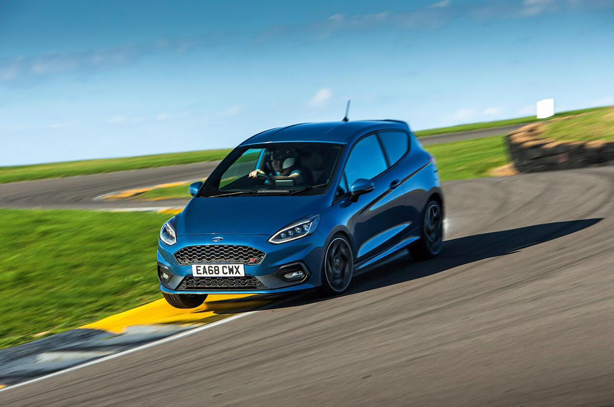 Ford Fiesta - hero front