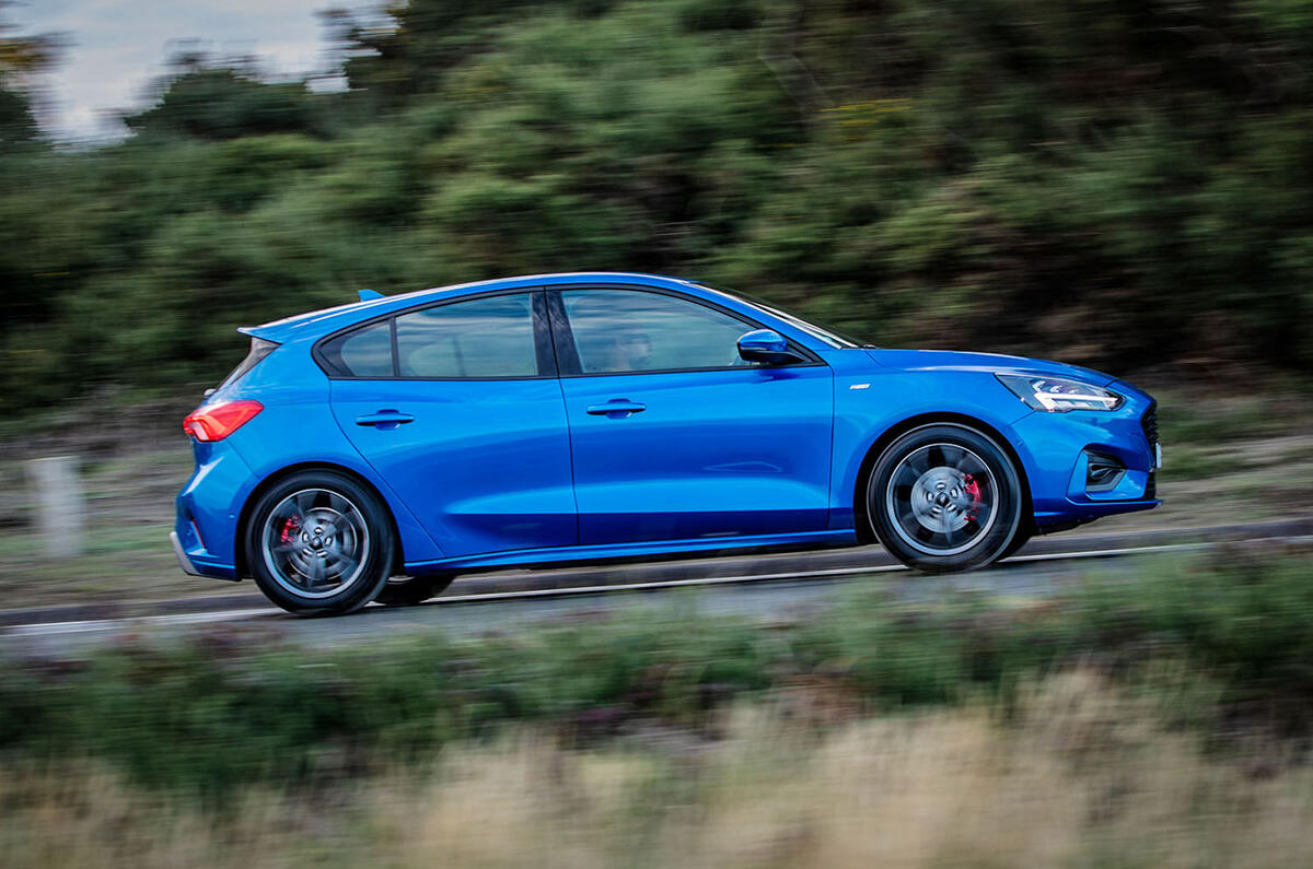 Ford Focus 1 5 Ecoboost 182 ST Line X 2018 UK First Drive Autocar