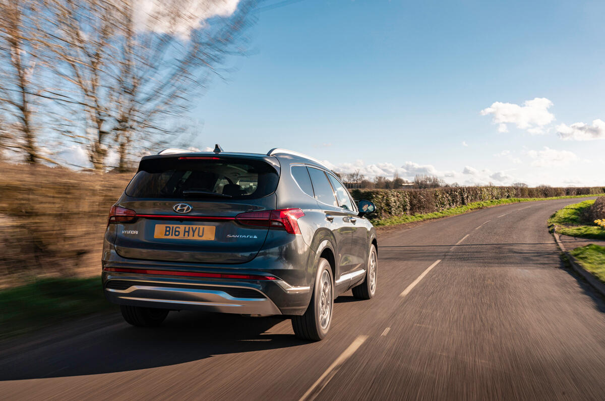 2 Hyundai Santa Fe PHEV 2021 UE FD héros arrière