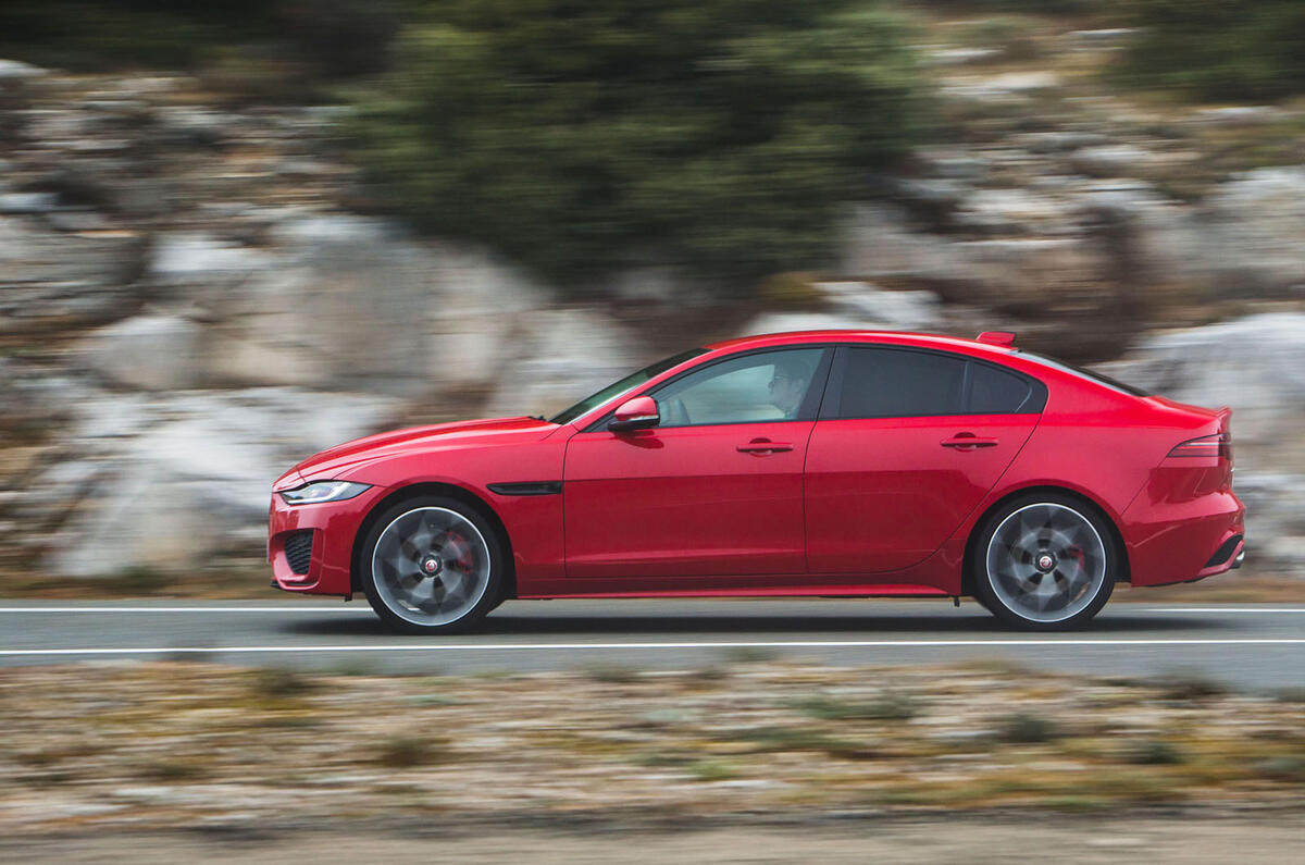 Jaguar XE P300 2019 first drive review - hero side