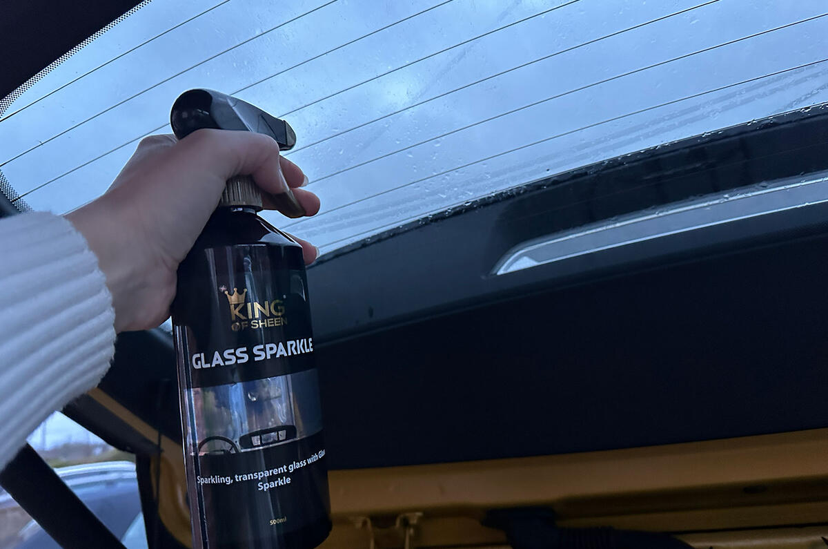 7 Best Car Glass Cleaners For Streak-Free Windows