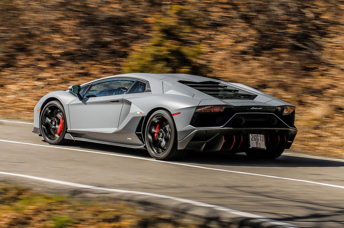 2 Lamborghini Aventador Ultimae 2022 first drive tracking rear