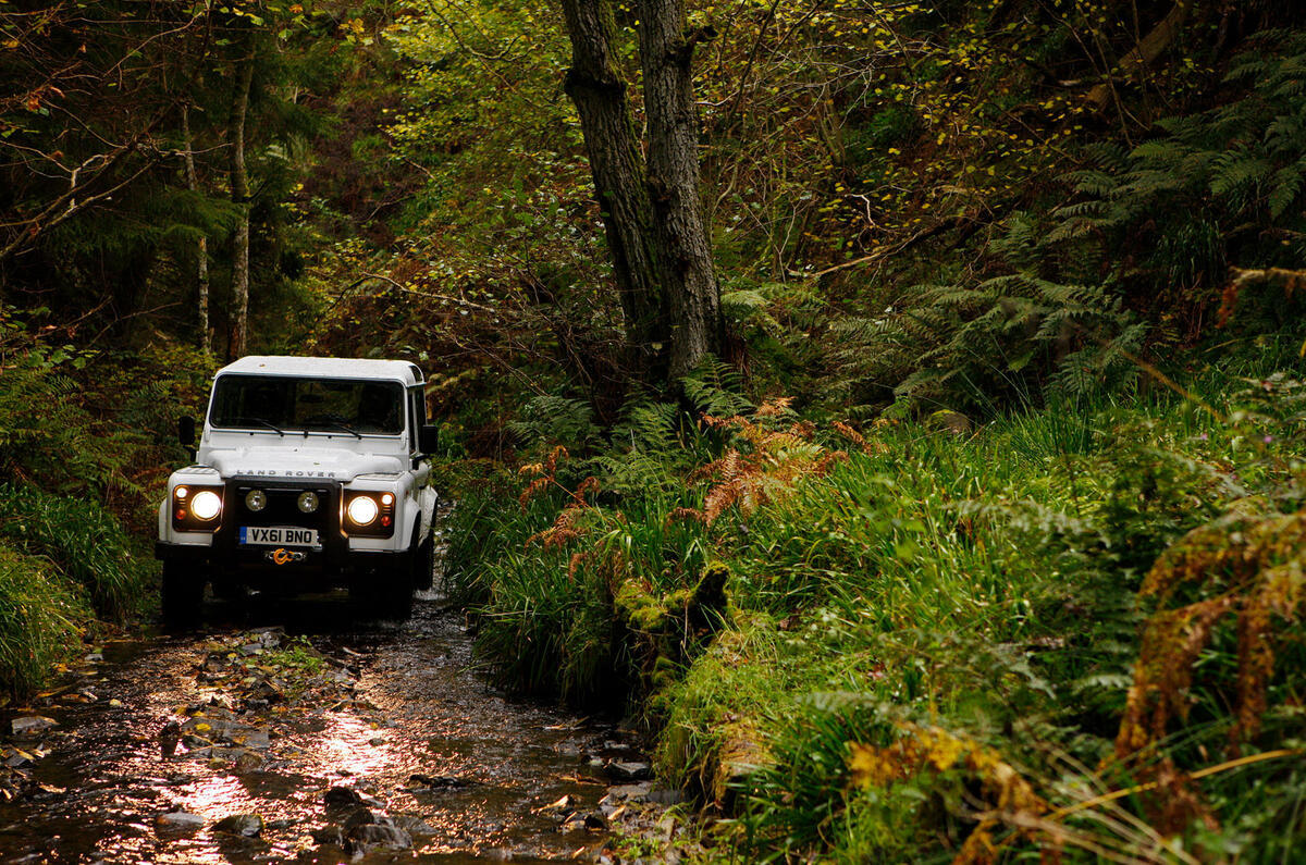 Land Rover Defender