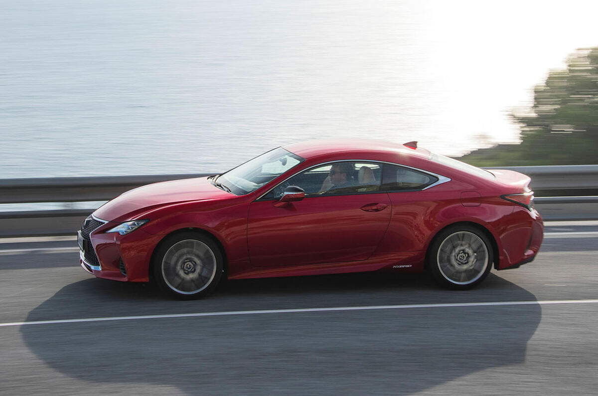 Lexus RC 300h 2019 first drive review - hero side