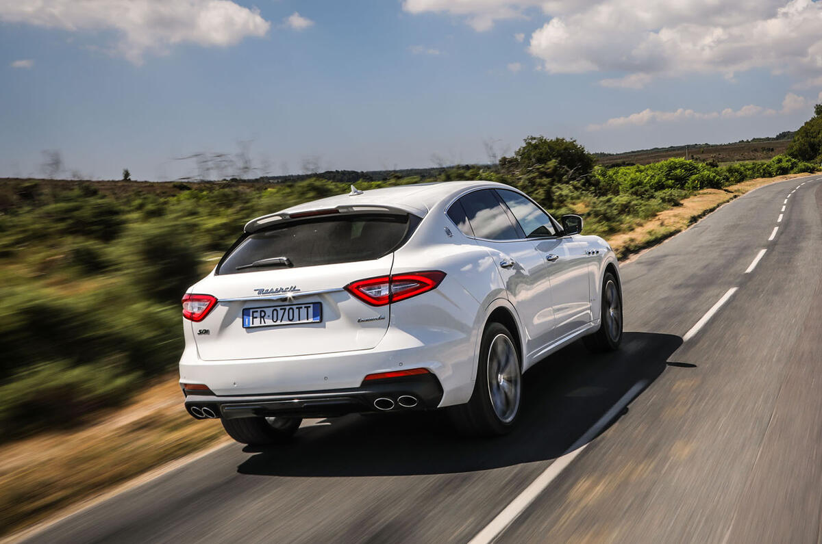 Maserati Levante S Gransport 2018 Uk Review Autocar