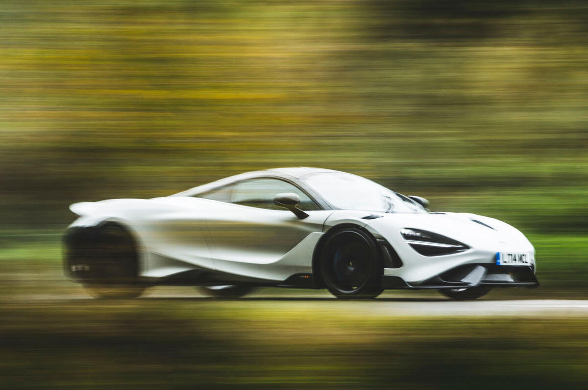 2 mclaren 765lt top 109