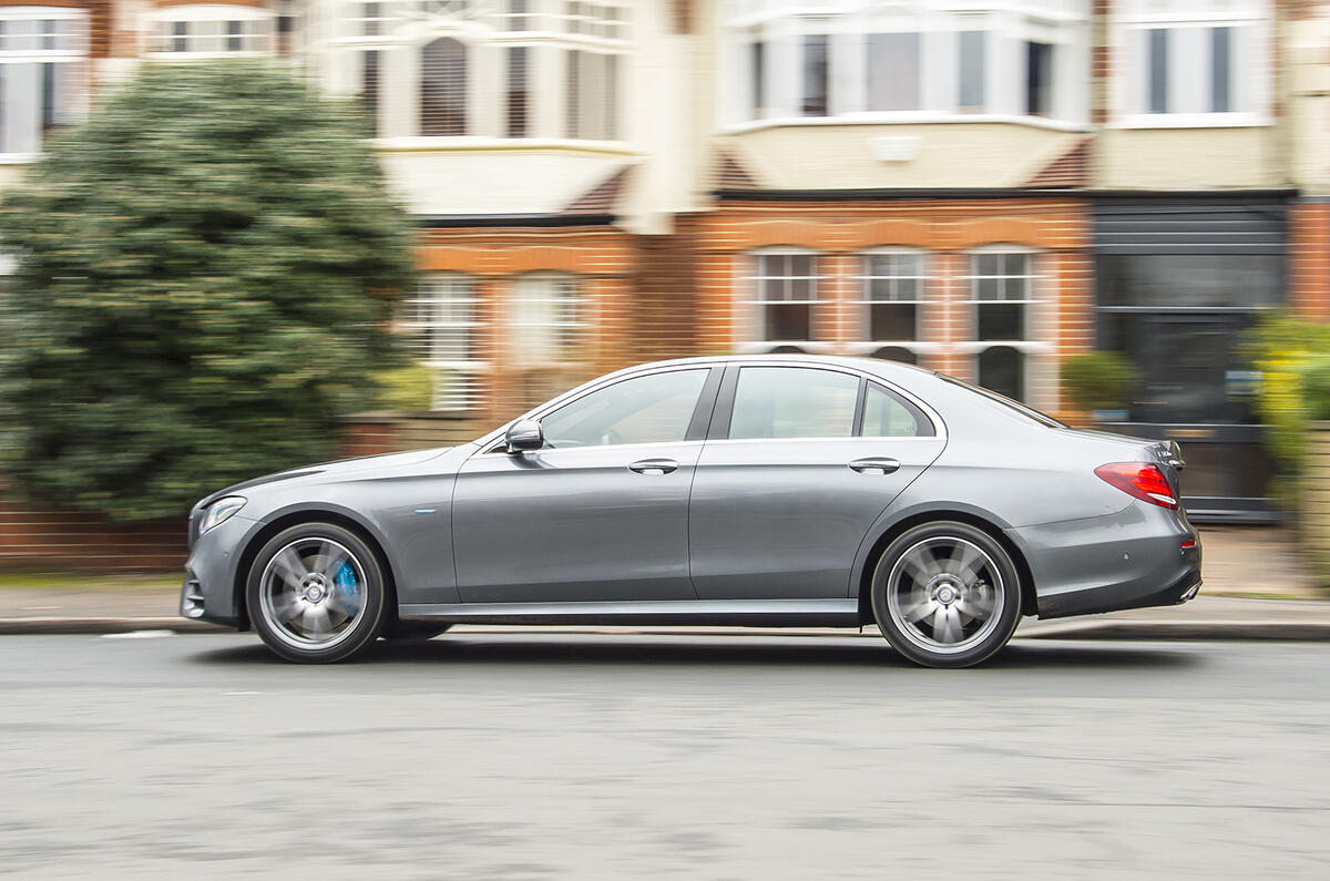 Mercedes Benz E Class 00de 19 Uk Review Autocar