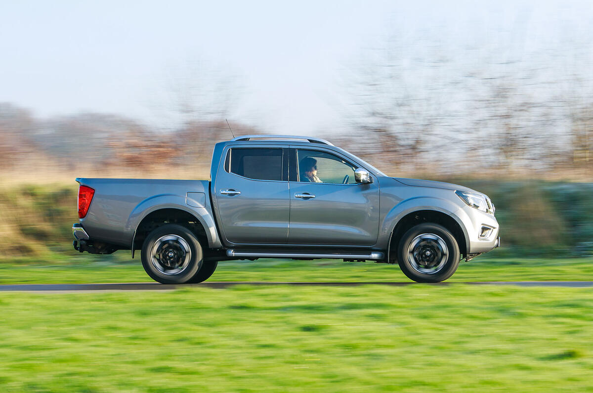 Nissan Navara 2020 UK first drive review - hero side