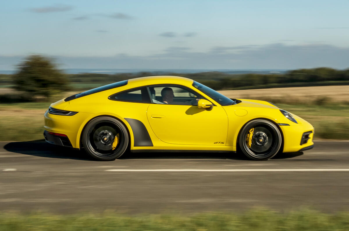 2 Porsche 911 GTS 2021 UE : essai de conduite, côté héros