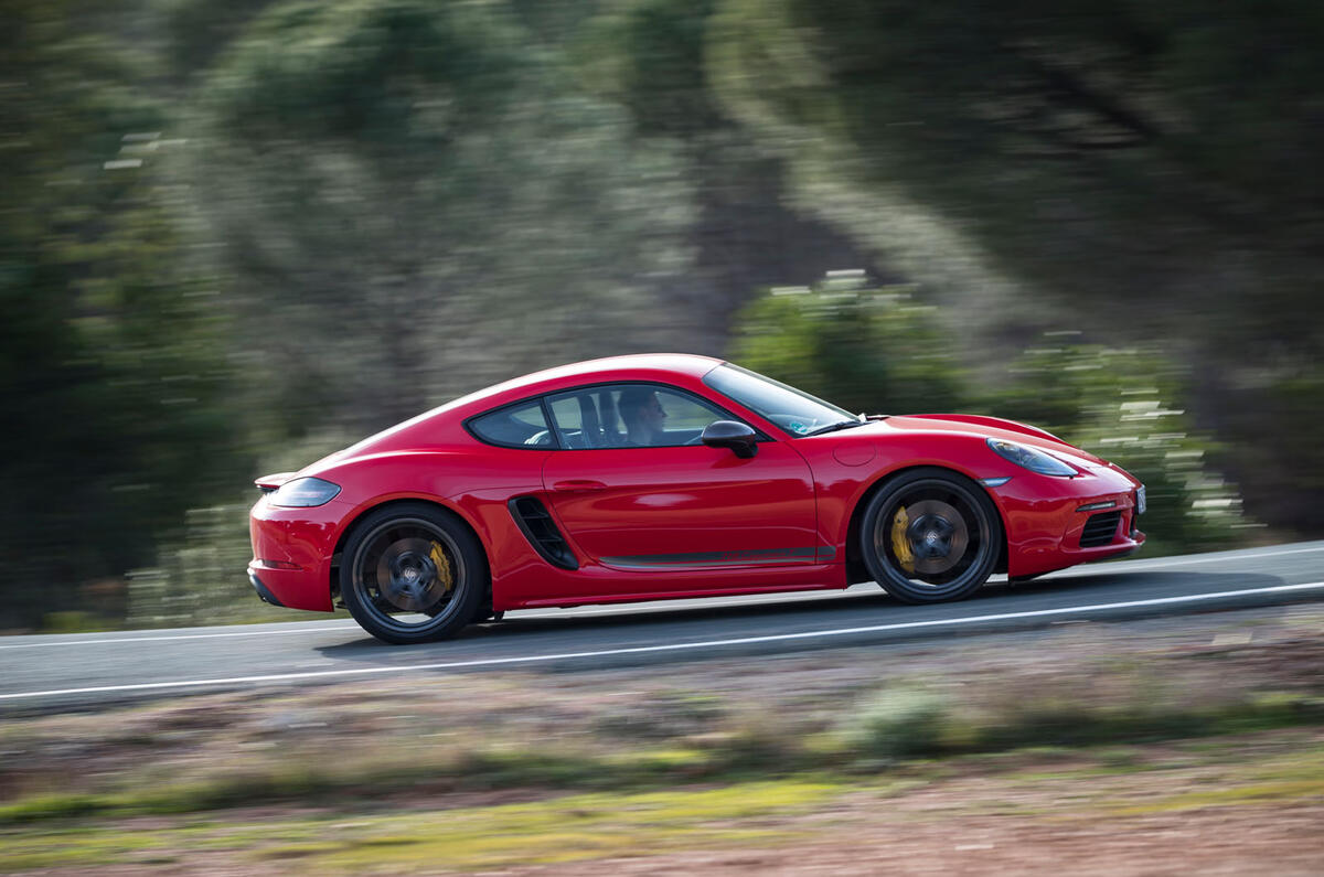 Porsche Cayman T 2019 first drive review - hero side