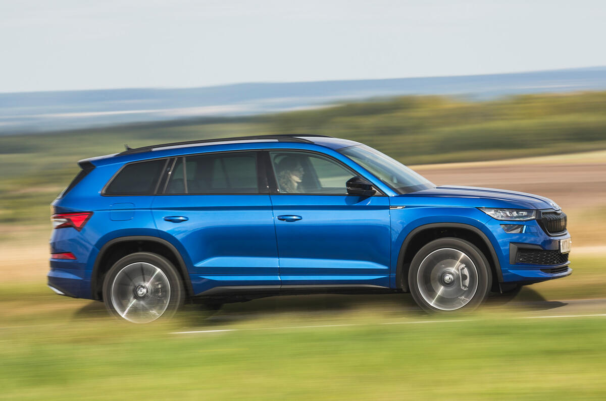 2 Skoda Kodiaq Sportline 2021 UK FD hero side