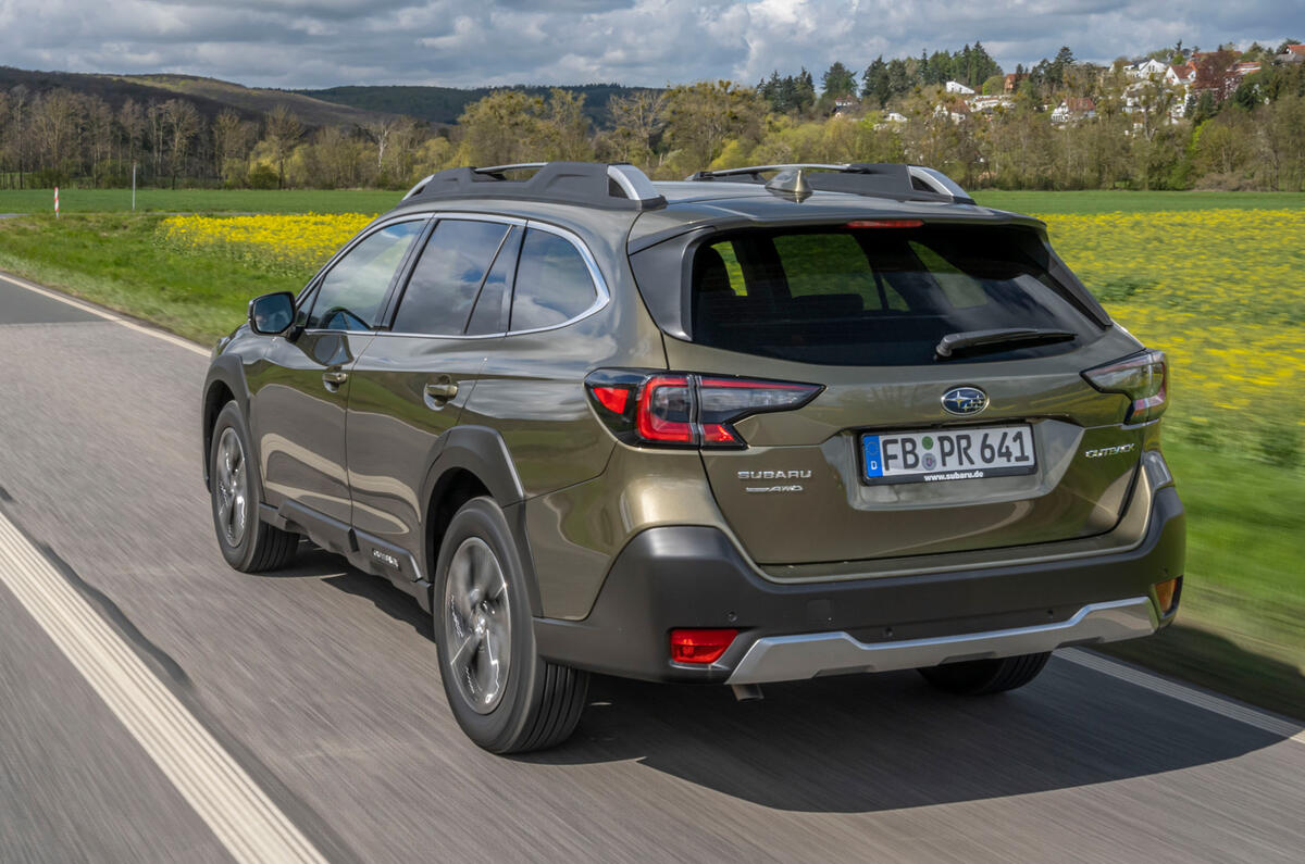 2 Subaru outback 2021 FD hero arrière