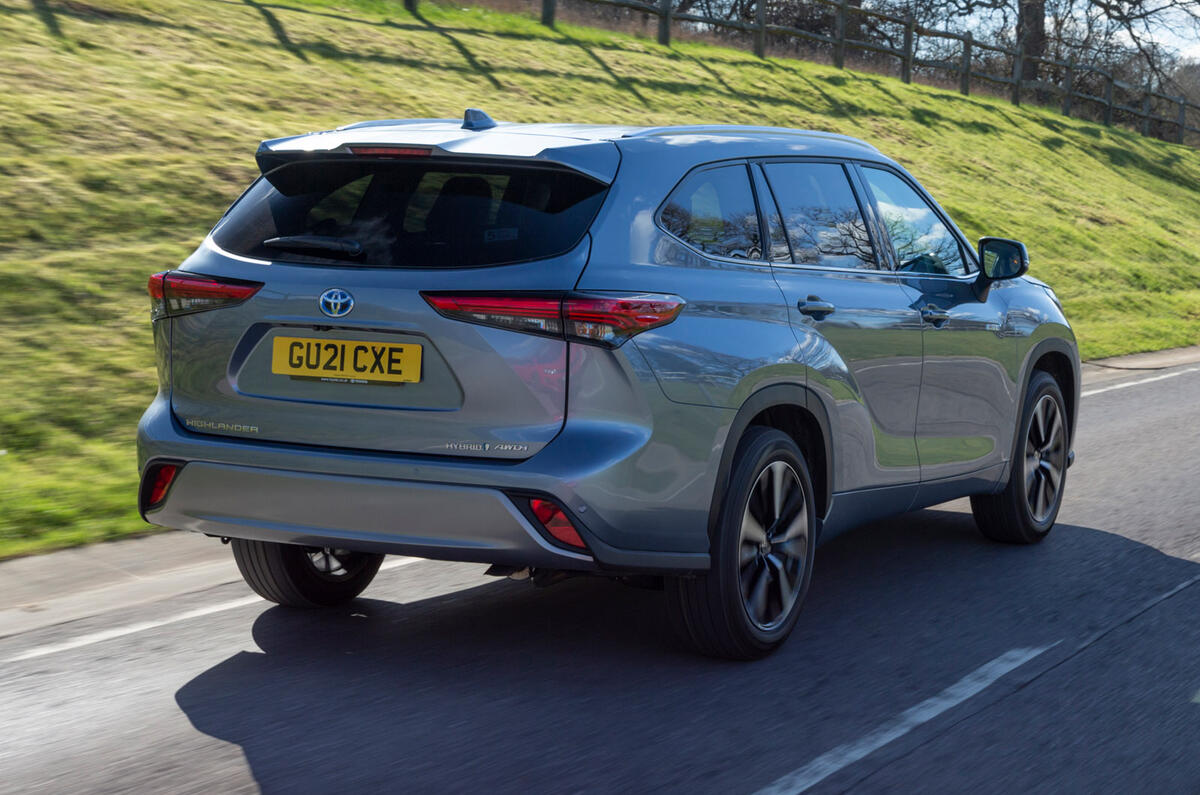 2 Toyota Highlander 2021 UE : premier essai essai arrière hero