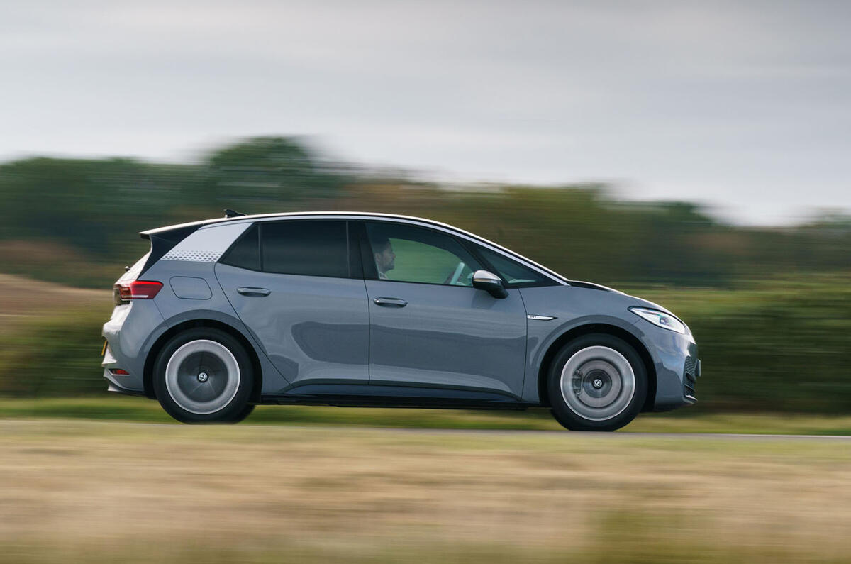 Volkswagen ID 3 2020 : premier bilan de conduite au Royaume-Uni - côté héros