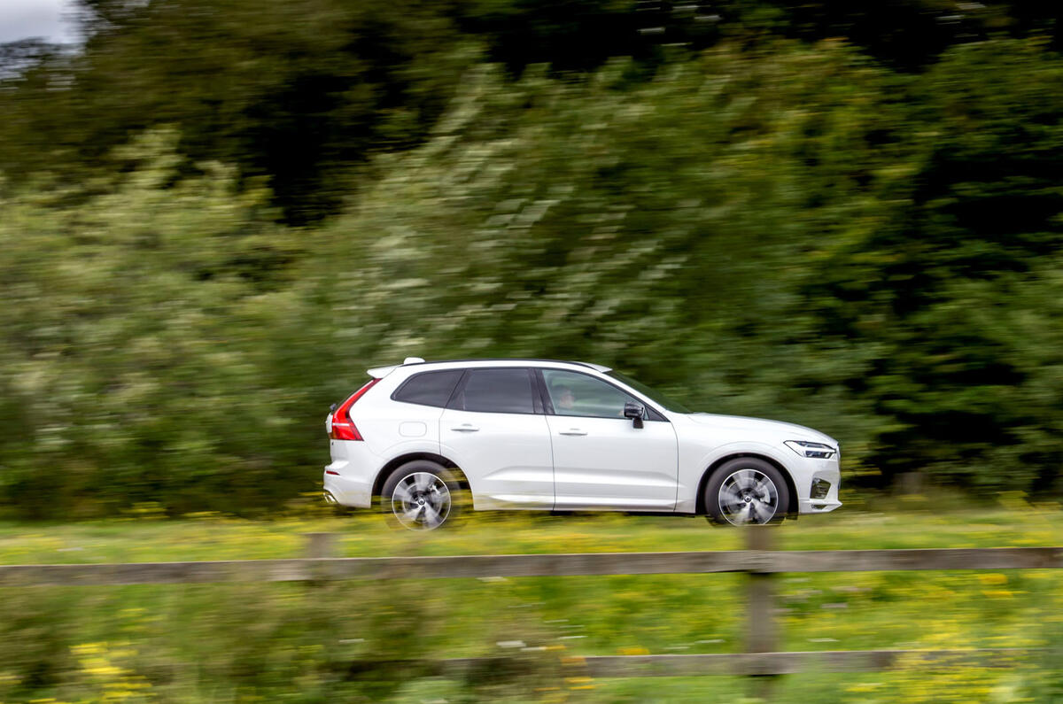 Volvo Xc60 B5 2020 Uk Review Autocar