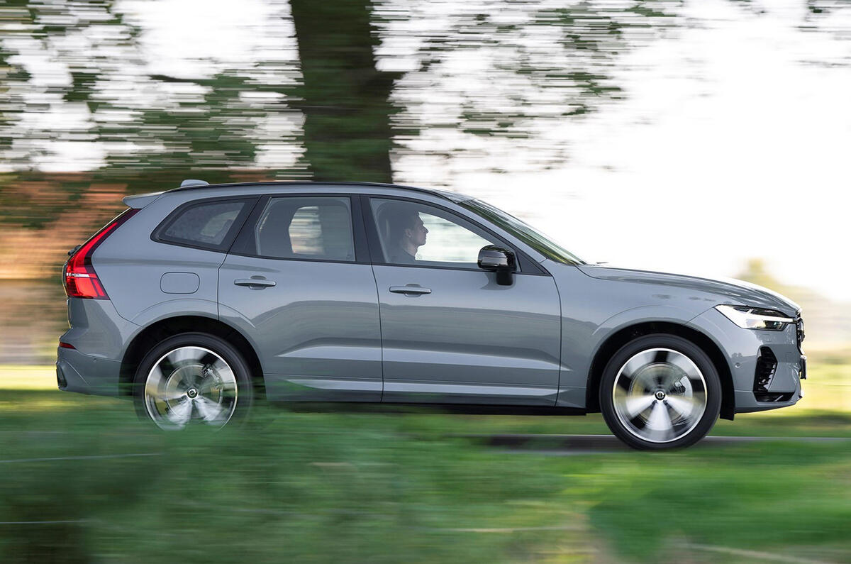 2 Volvo XC60 T8 PHEV 2021 first drive review hero side