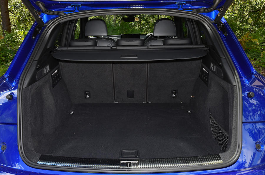 20 Audi SQ5 TDI 2021 UE FD coffre à bagages