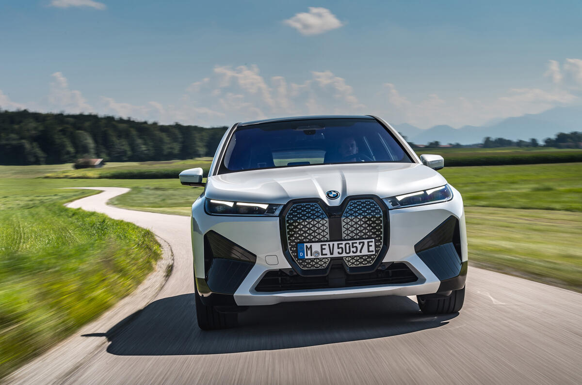 20 bmw ix xdrive 50 2021 first drive review on road front