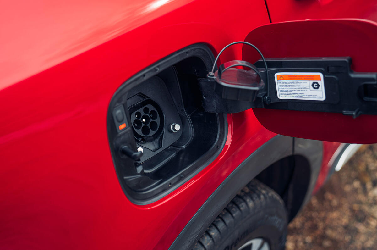 20 Kia Sorento PHEV 2021 UK first drive review charging port