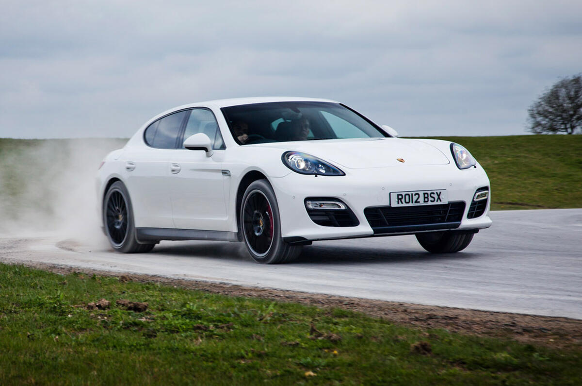 Porsche Panamera - hero front