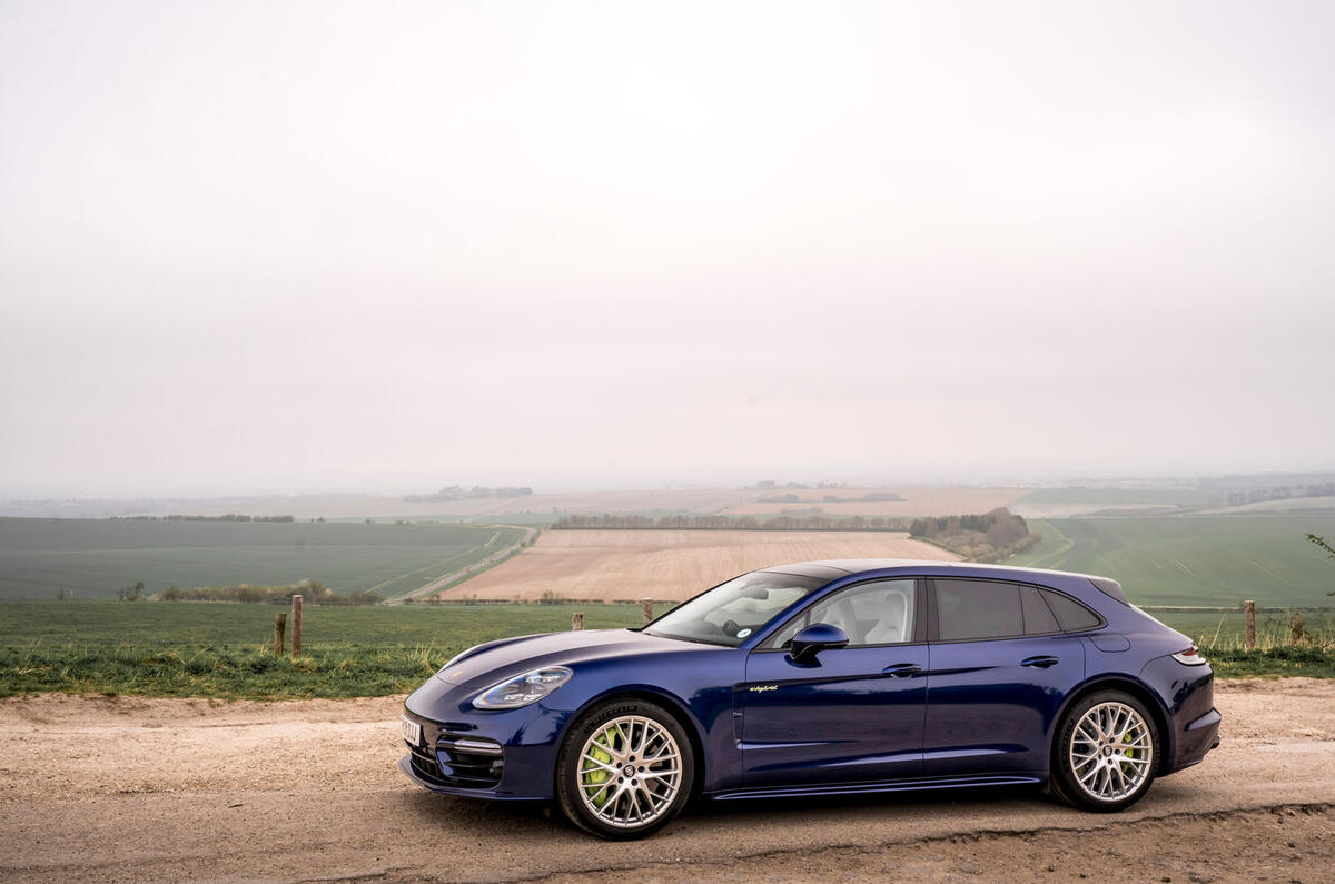 20 Porsche Panamera Turbo S E Hybrid ST 2021 UK FD static