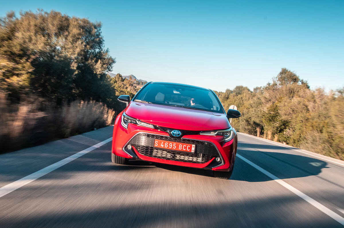 Toyota Corolla hybrid hatchback 2019 first drive review - on the road nose