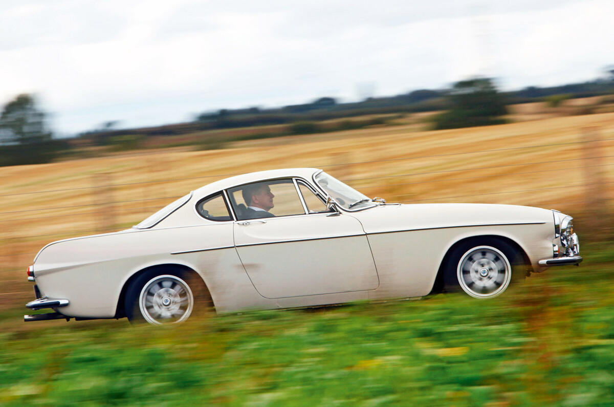 20 volvo p1800