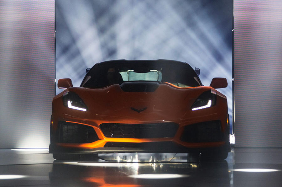 2019-corvette-zr1-worldpremier-01.jpg?it