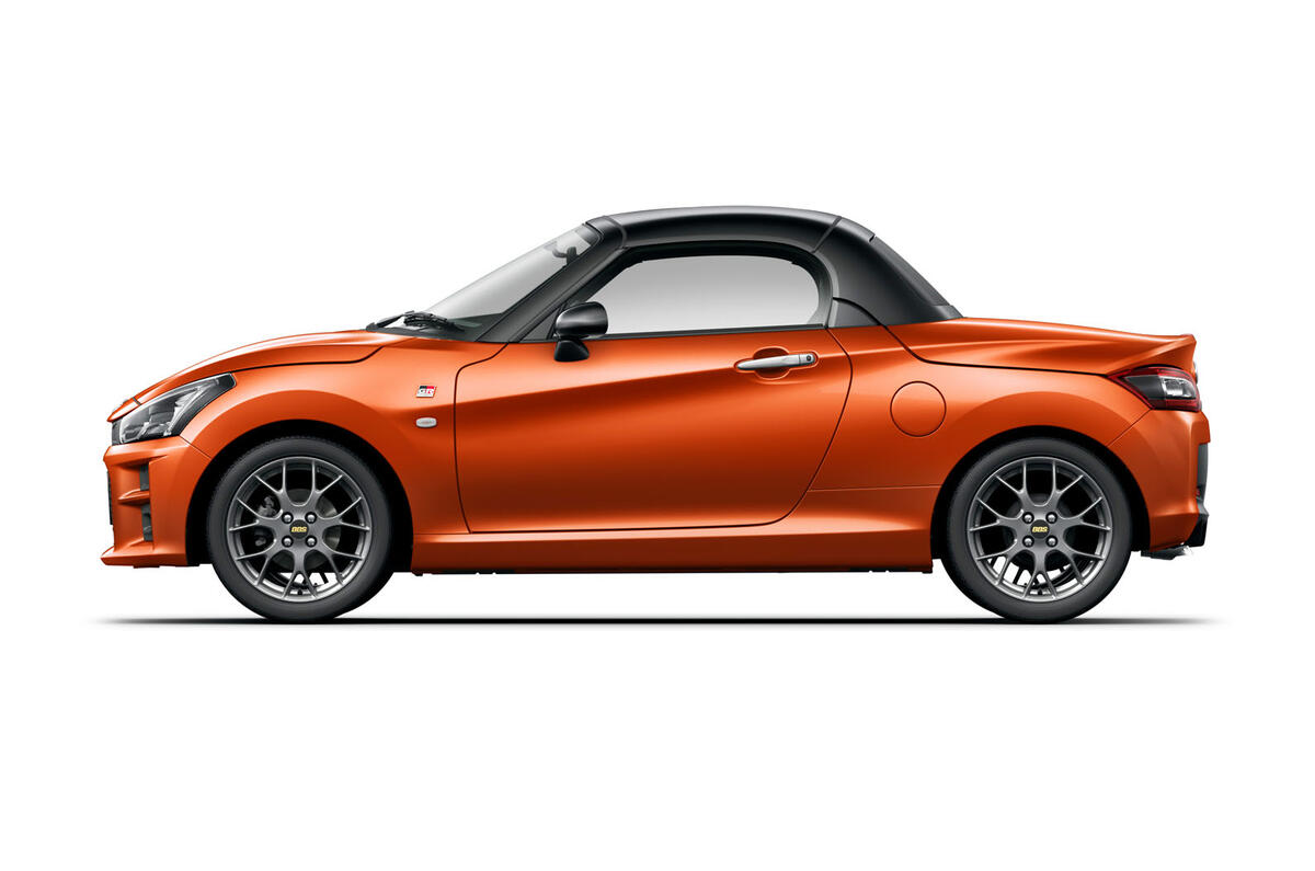 Toyota Copen GR Sport - side