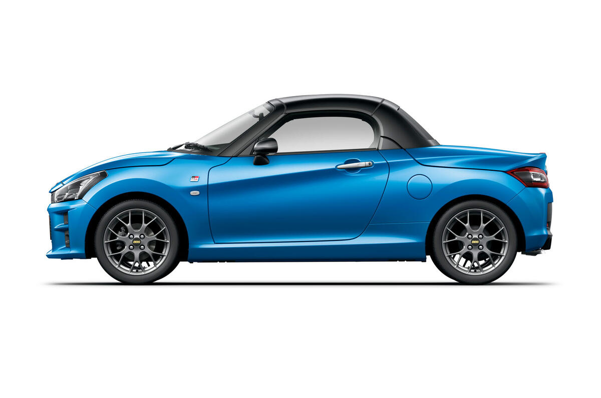 Toyota Copen GR Sport - side