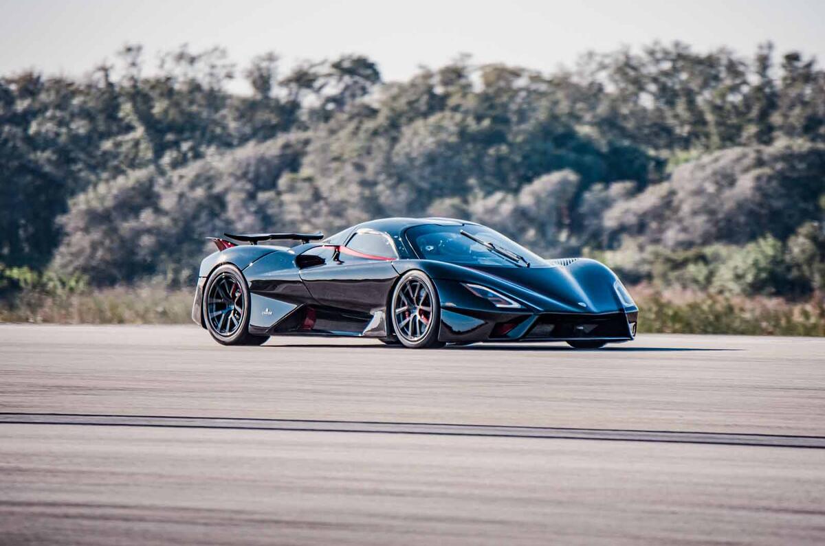 2021 SSC Tuatara Reruns Record Car Front 3.4