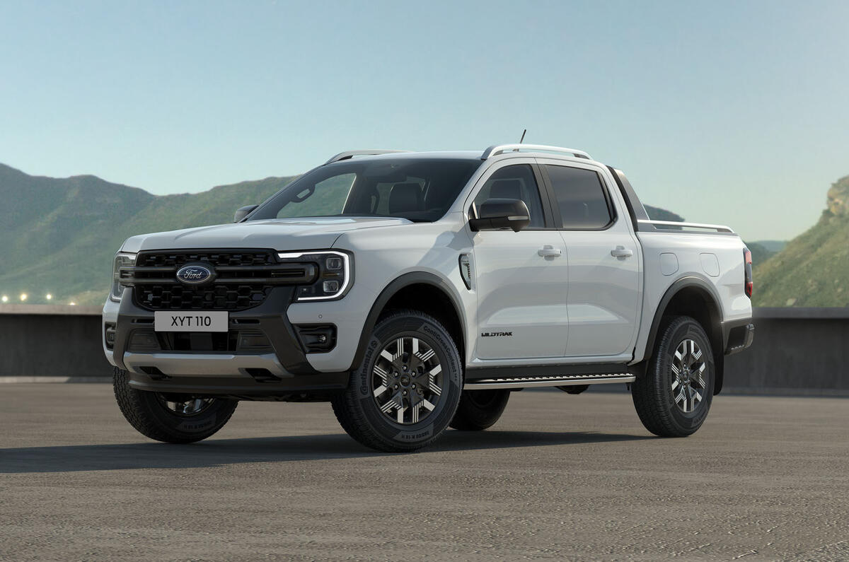 2023 Ford Ranger PHEV front quarter
