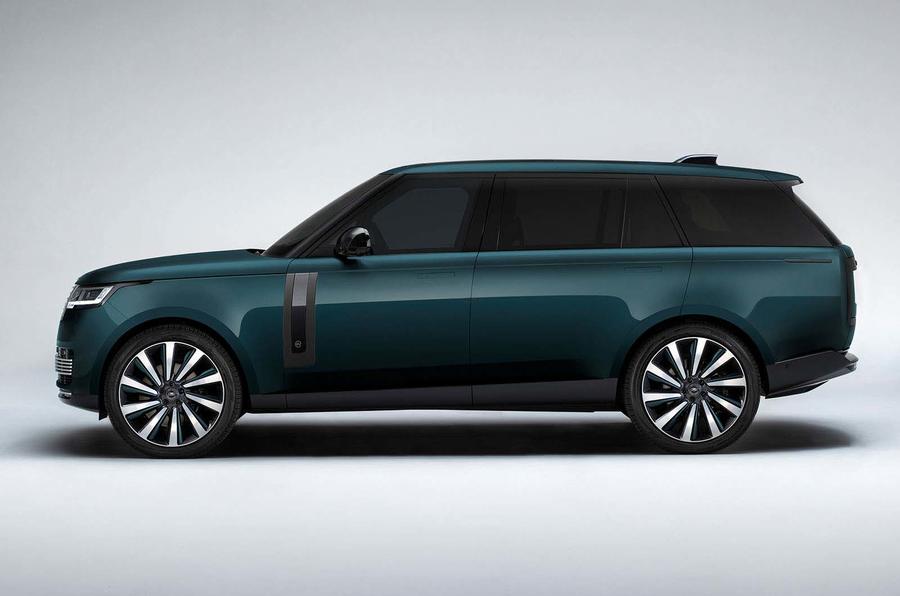 2023 Range Rover side