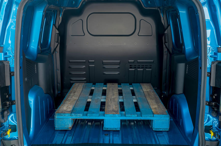 2023 FORD E TRANSIT COURIER cargo area