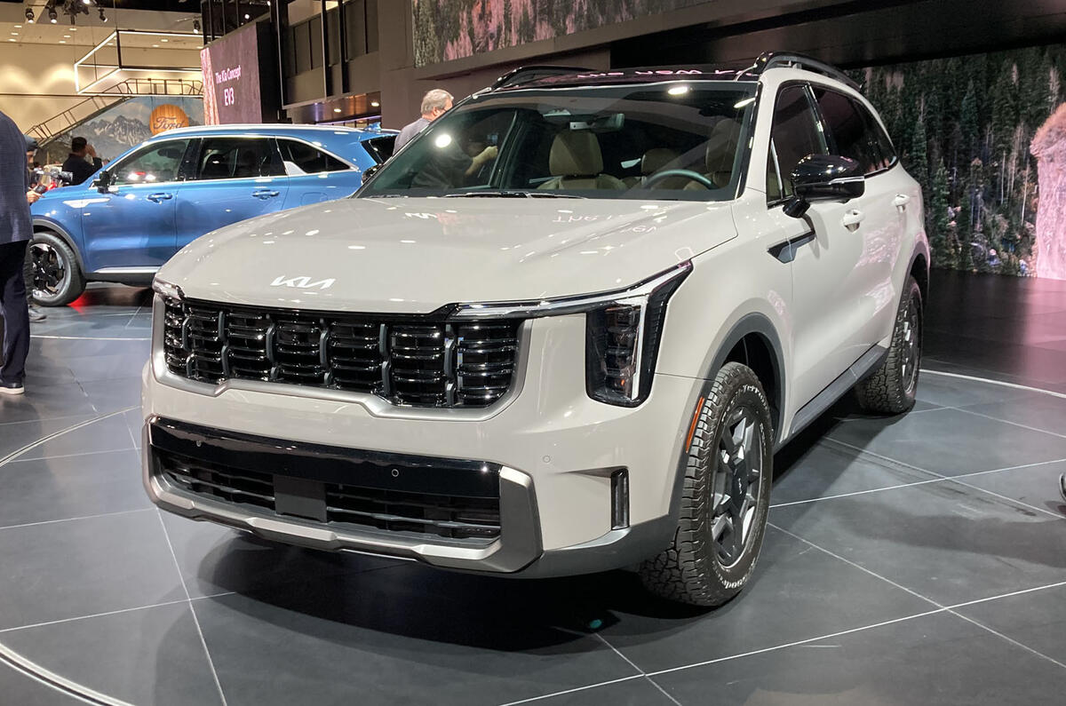 Kia Sorento 2024 года на автосалоне 5