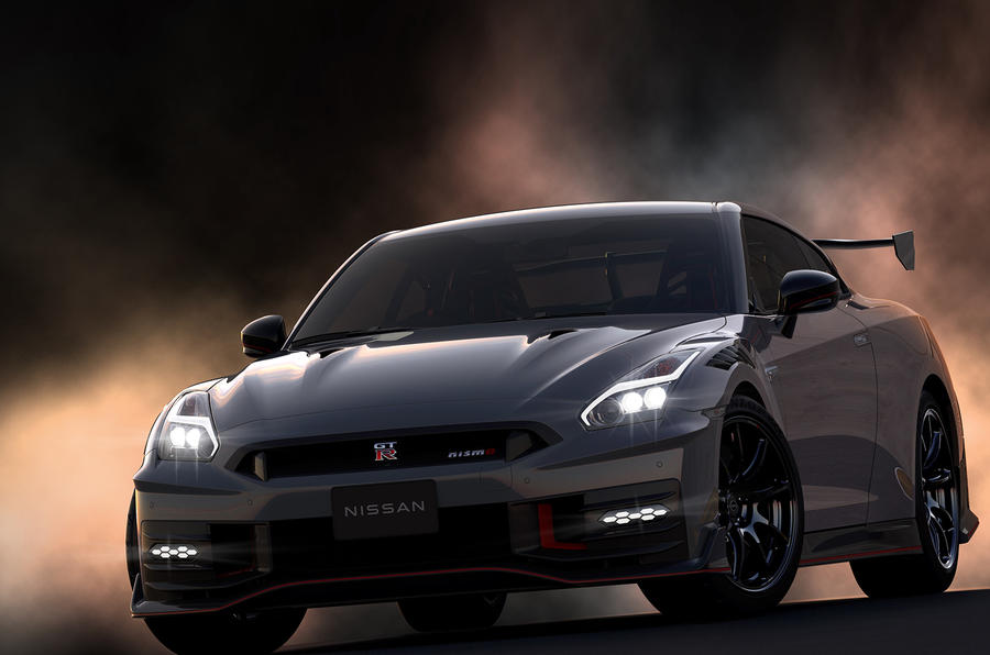 2024 GT R Nismo on track