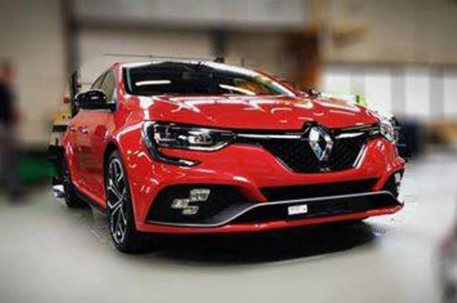 2018 Renault Sport Mégane patents show hot hatch features