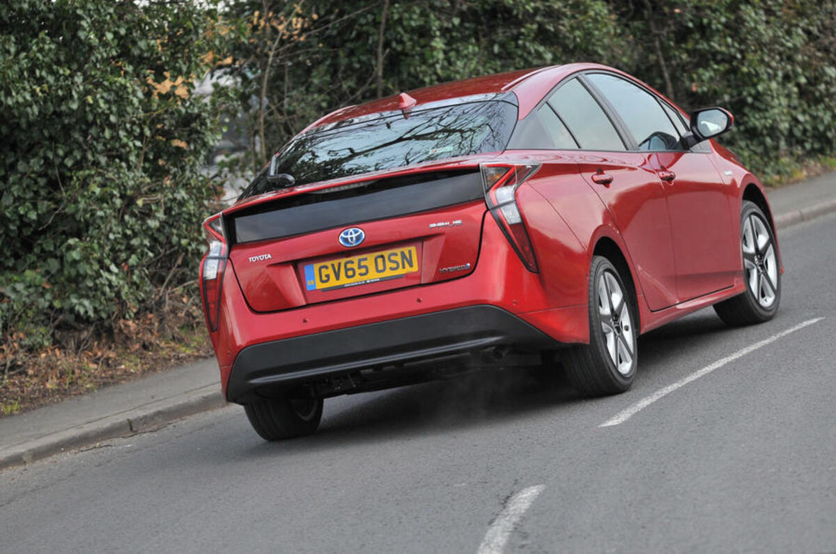 Toyota prius 20 характеристики