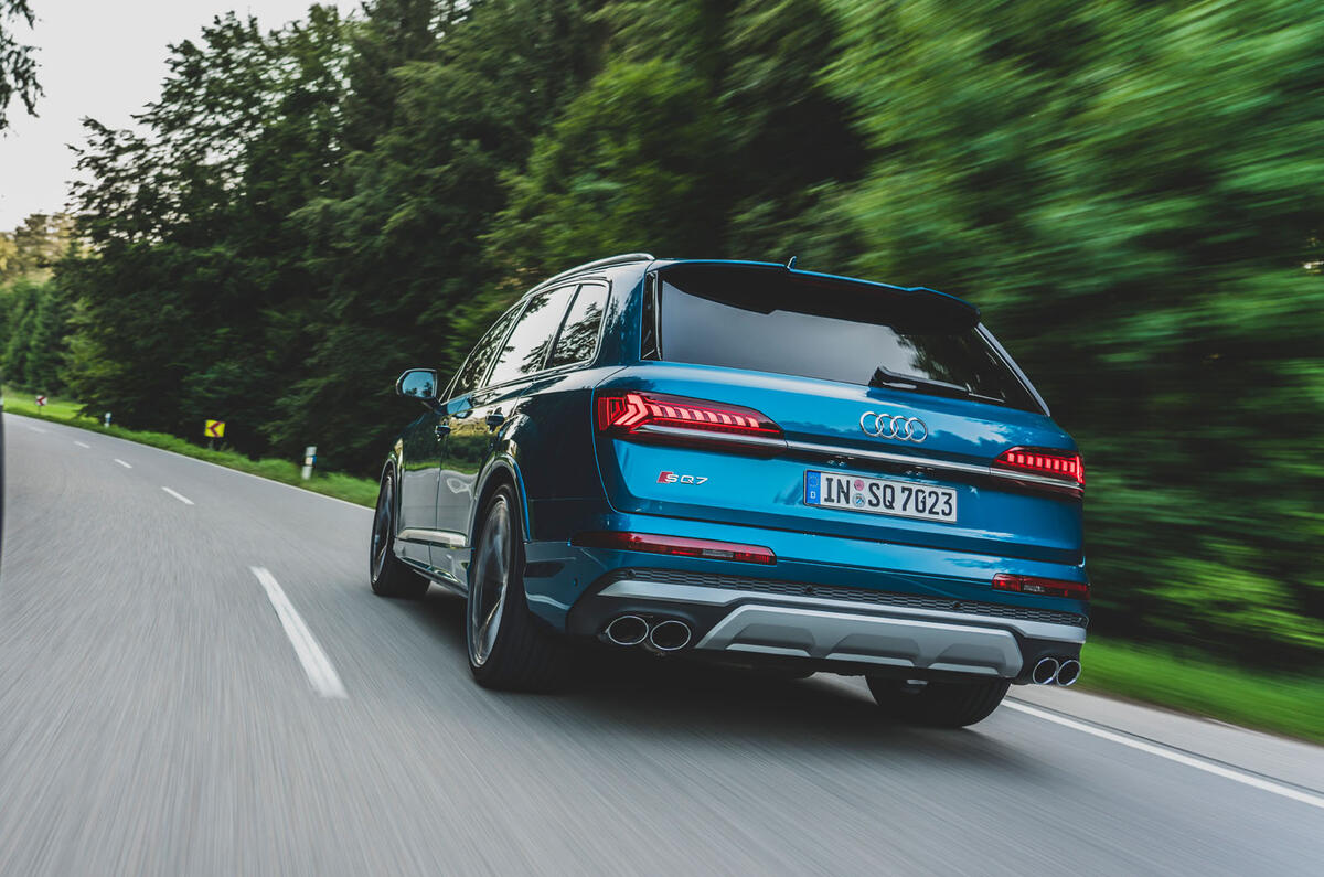 Audi SQ7 2020 : premier bilan de conduite - sur la route arrière