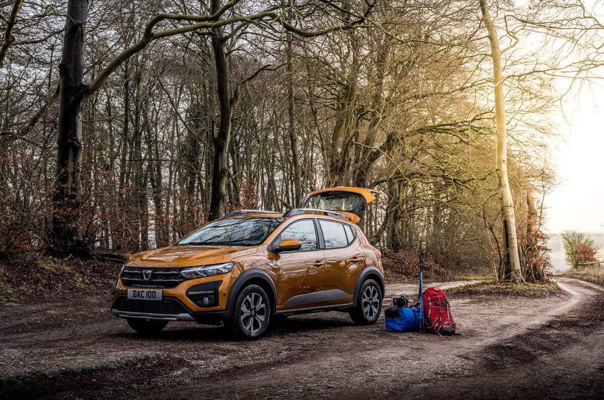 21 Dacia Sandero Stepway 2021 Premier examen de la conduite au Royaume-Uni statique