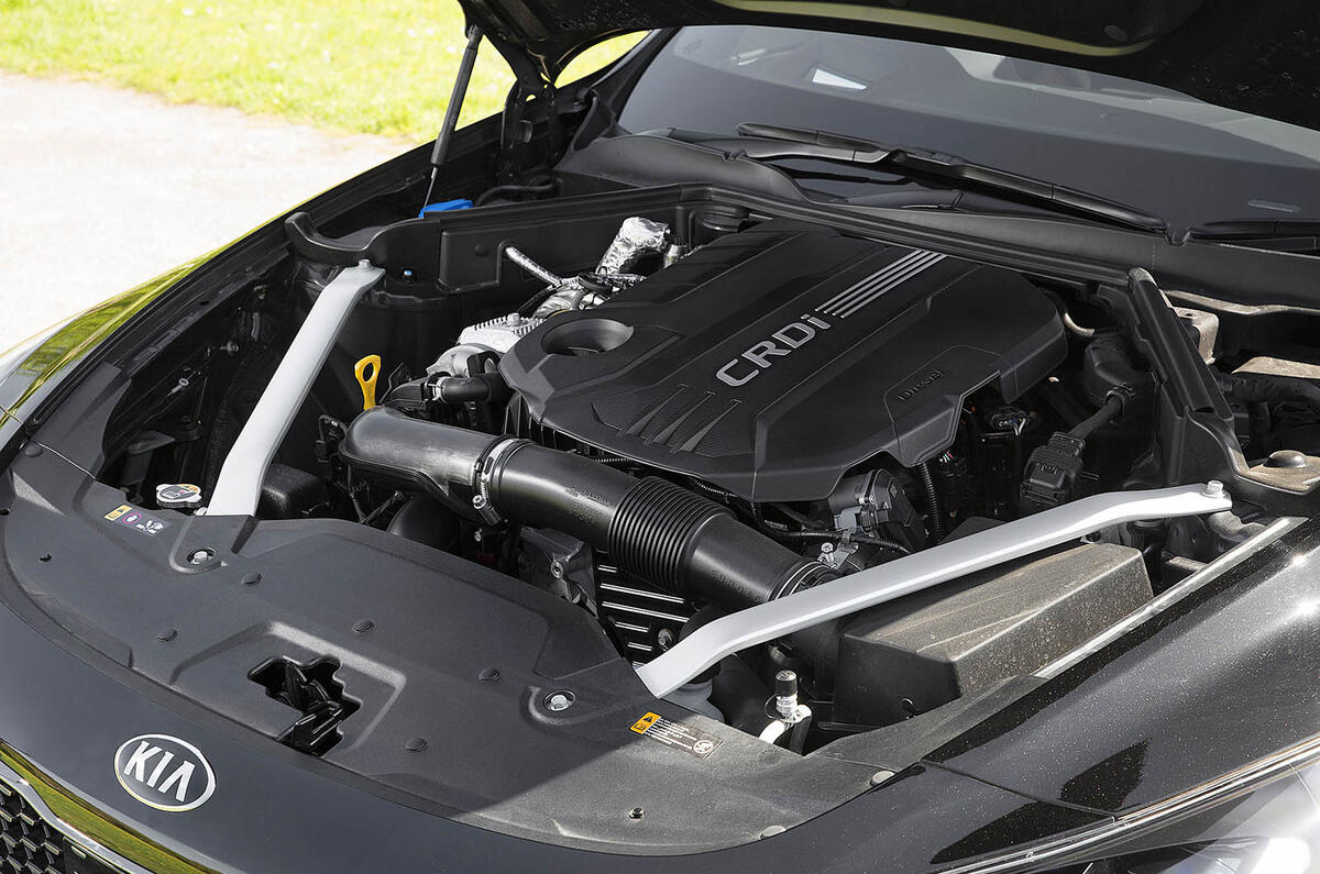 Kia Stinger 2.2 CRDi 2018 UK review engine