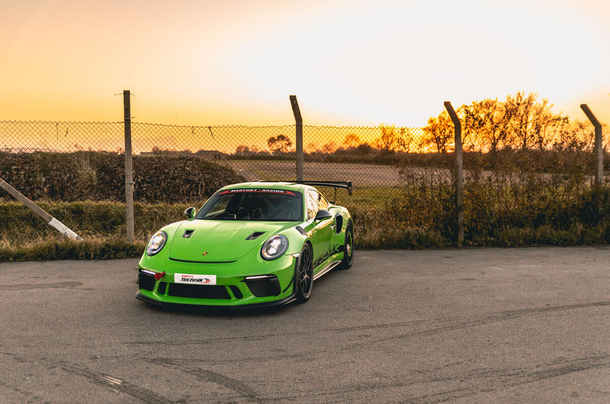 Manthey 911 GT3 RS MR 2020 : premier examen de la conduite - avant statique