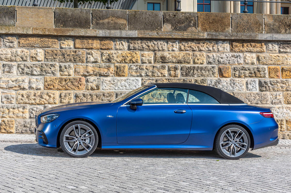 Mercedes-AMG E53 Cabriolet 2020 : premier bilan de la conduite - toit en l'air