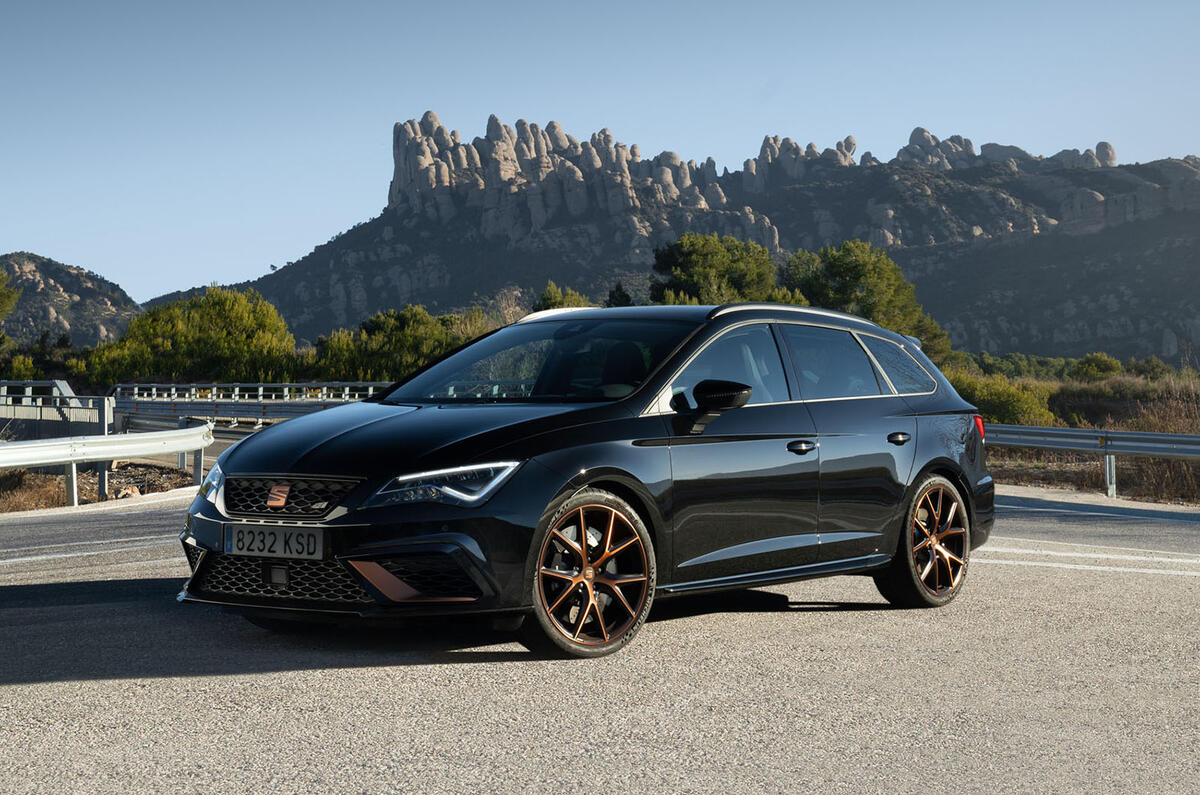 Seat Leon Cupra R ST 2019 first drive review - static front