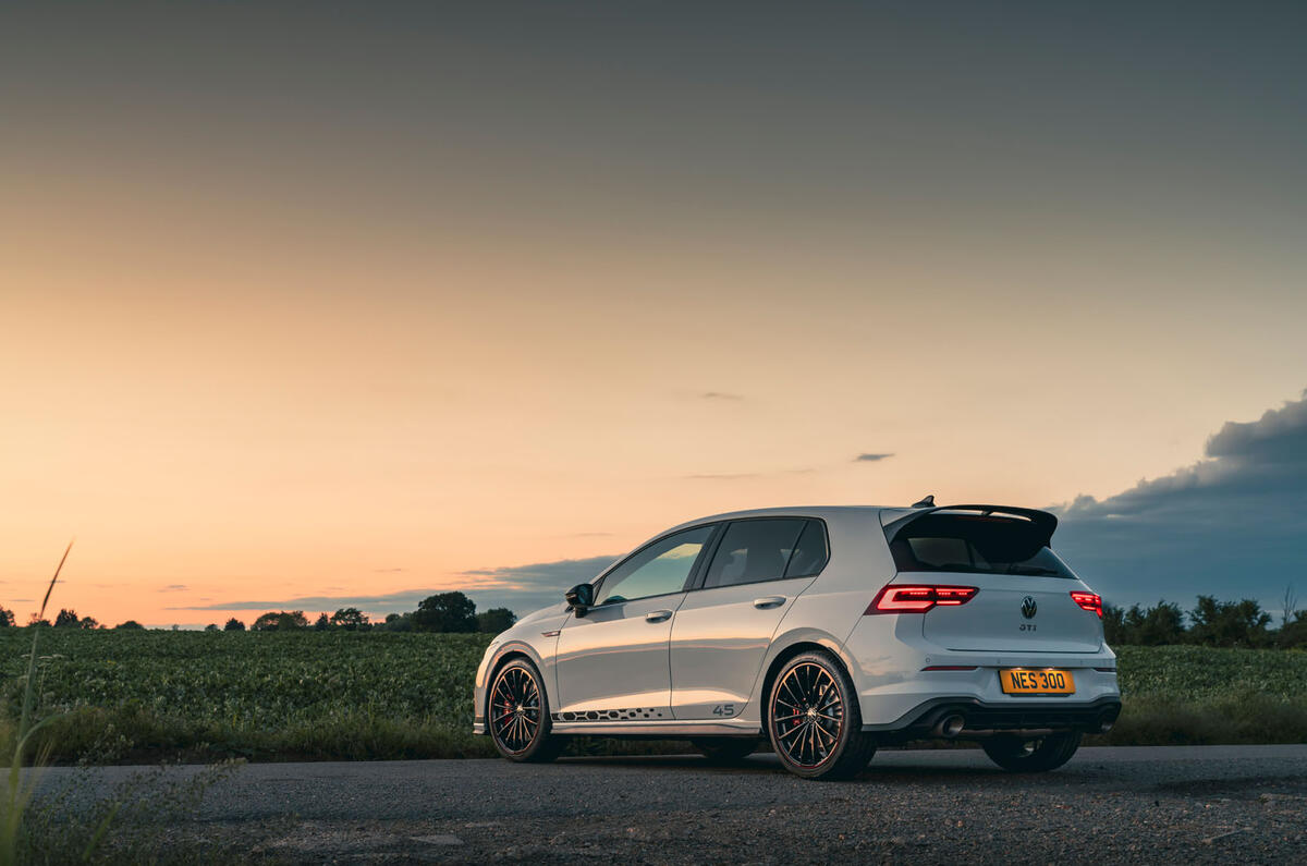 21 Volkswagen Golf GTI Clubsport 45 2021 UE FD arrière statique